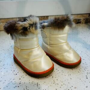 Girls Size 6 Boots with Fur
